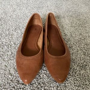NWOT Frye leather flats